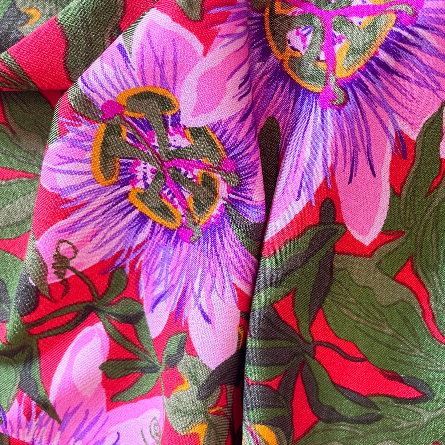 Vintage Long Tailored Dress With American Neckline