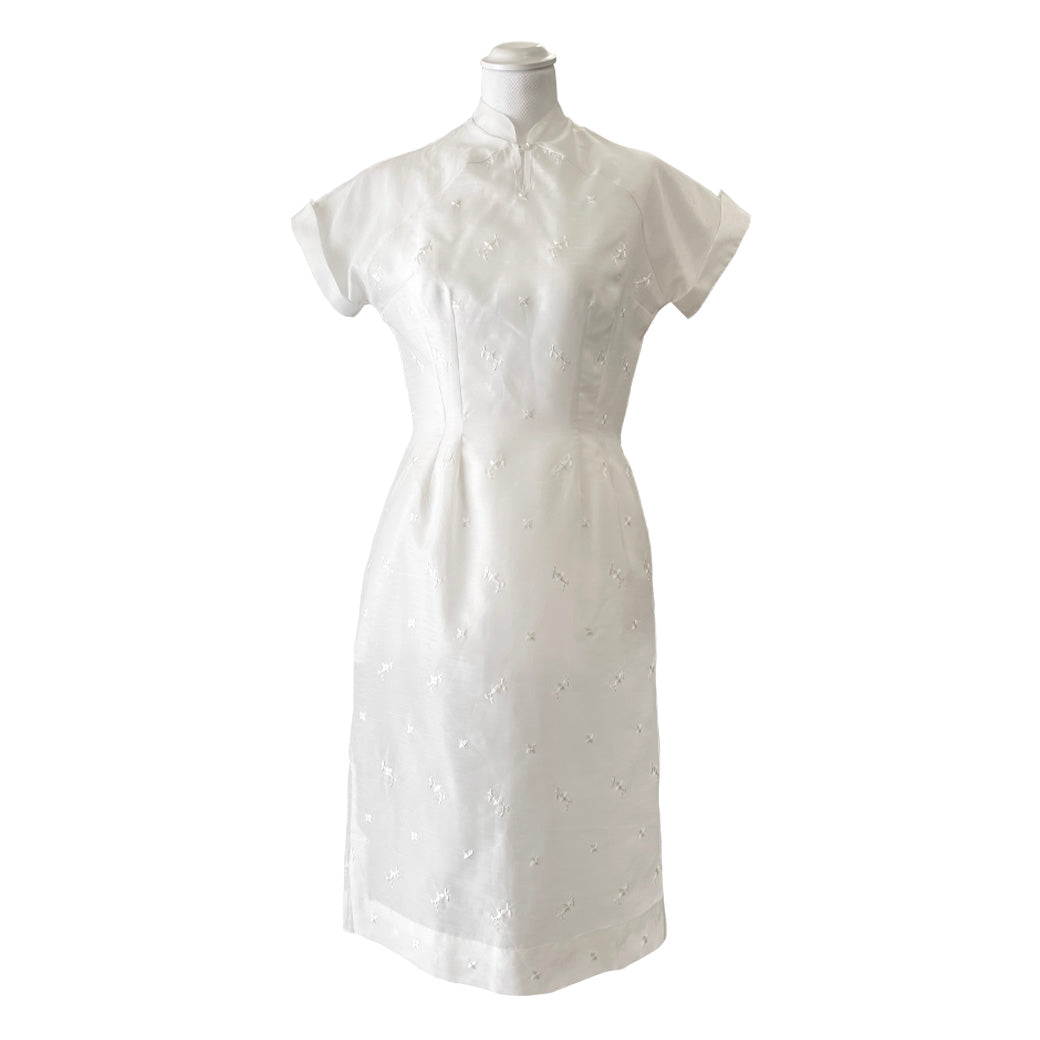 Vintage White Chinese Style Dress 1970s
