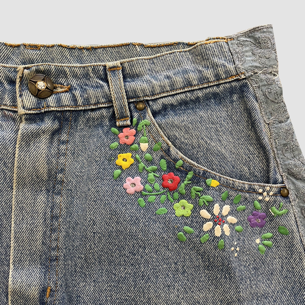 Vintage Miniskirt with little flowers details 1980s