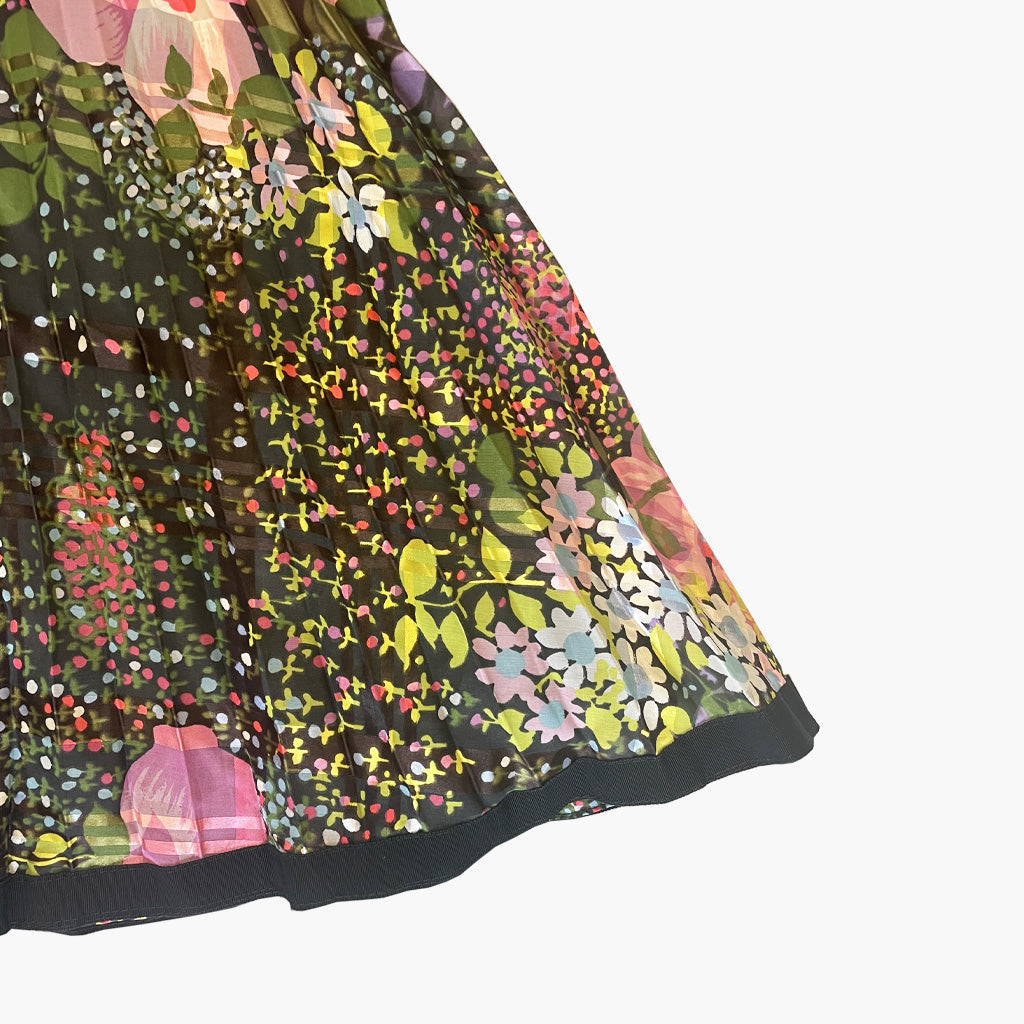 Vintage Floral Dress With Pleated Skirt 1970s